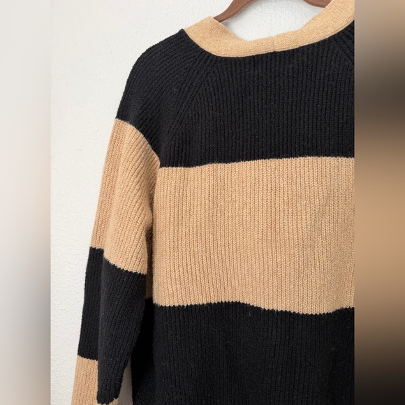 Old Navy Chunky Tan and Black Striped Cardigan | XLarge - Picture 6 of 8